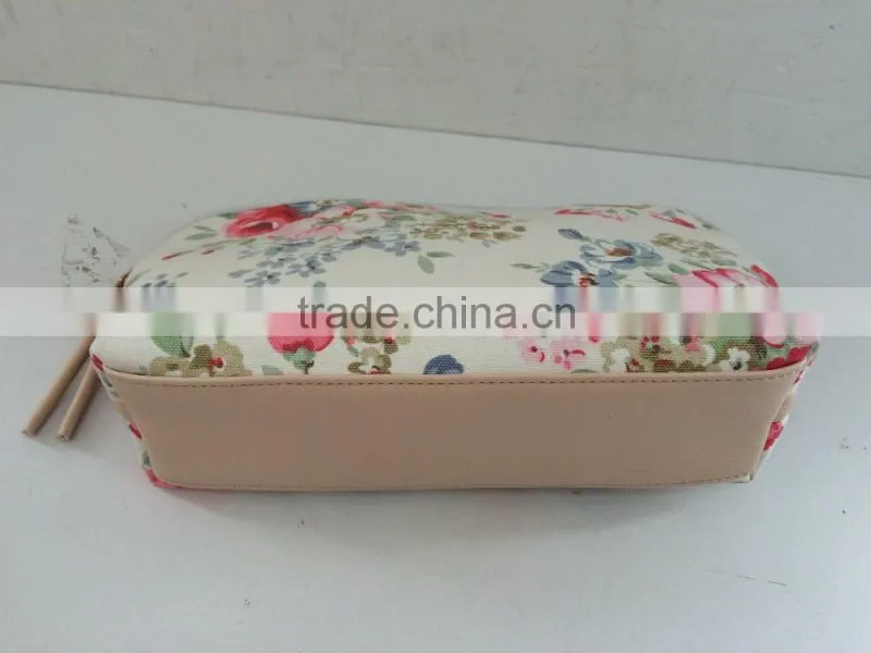 Pringted Canvas travel bag with cosmetic bag