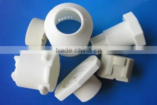 Steatite lamp socket