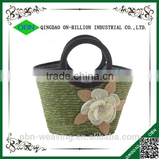 Tote straw handbag with decoration