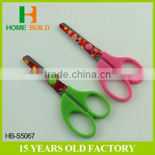Factory price HB-S5067 5" colorful blades plastic handle school scissors
