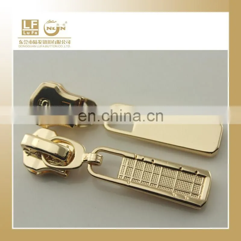 custom zipper puller