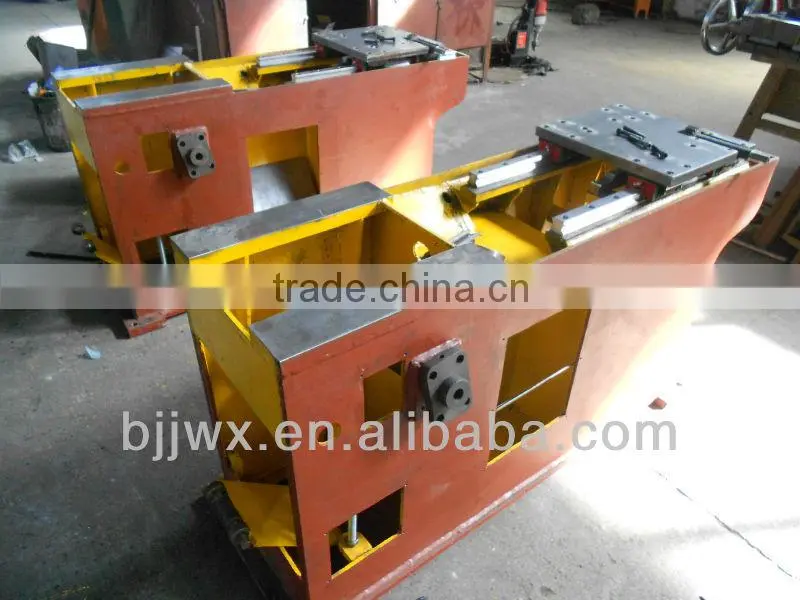 Bolt Screw Tapping Machine