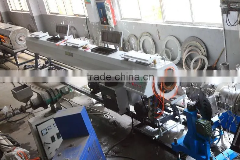 HDPE plastic pipe production line/making machine/pe pipe extrusion line