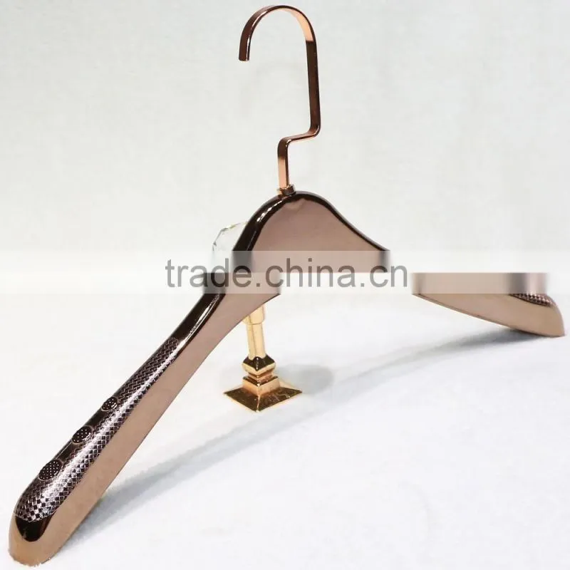 Electroplating plastic hanger from China supplier with low price