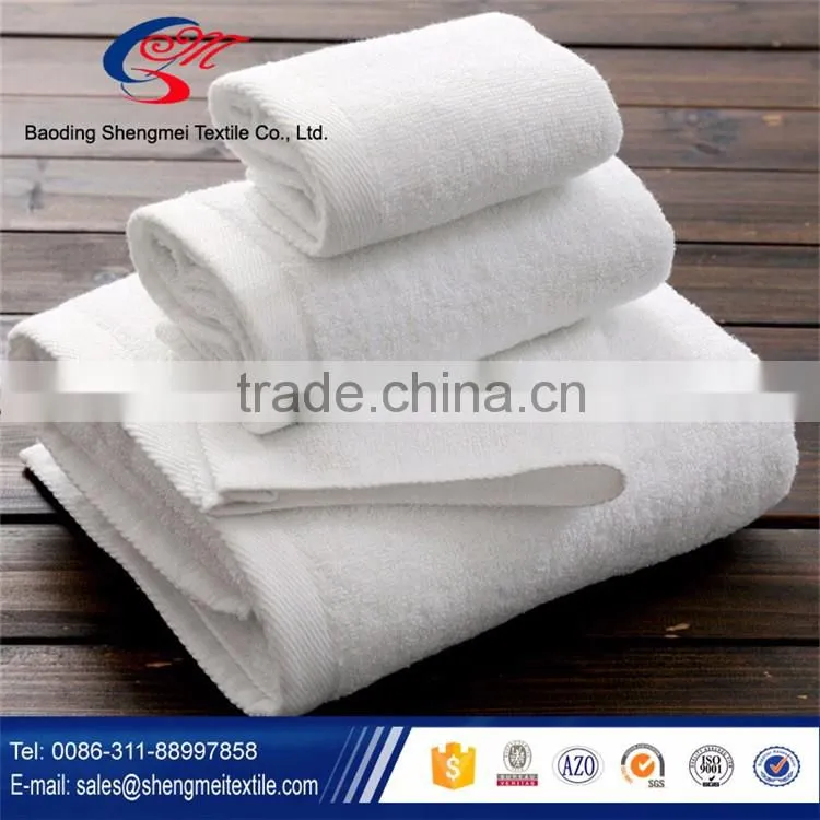 2016 new design and customized size discount hotel towel