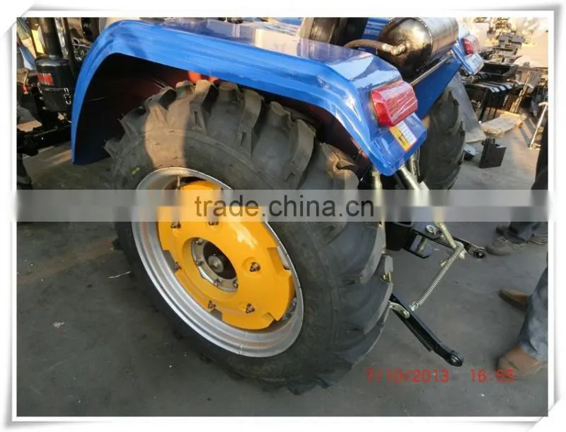 Multi-function 28HP 4WD agriculture tractor harvesting machine