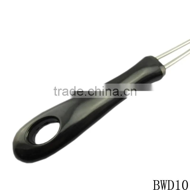 Mini metal wire mesh strainer for the kitchen