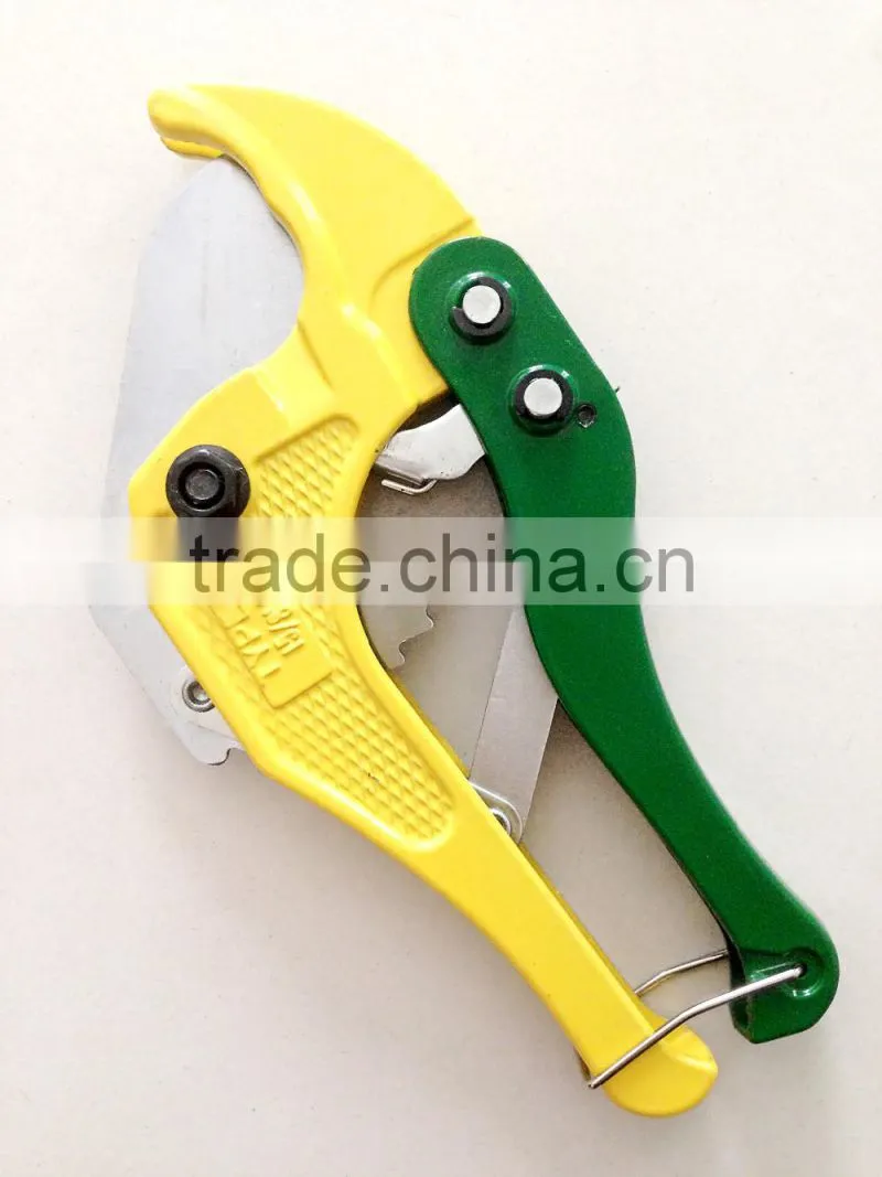 PVC Pipe Cutter