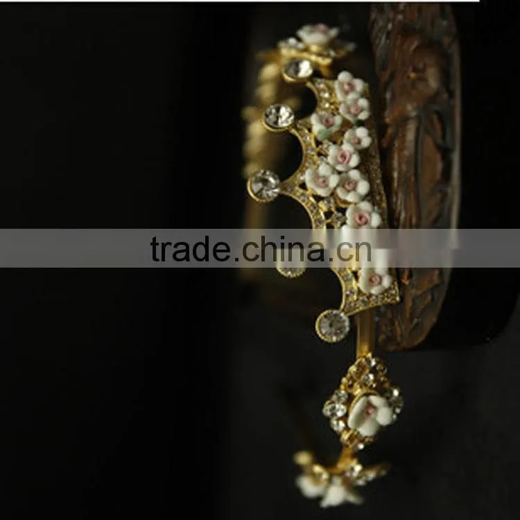 Wholesale princess crown for girls with metal
