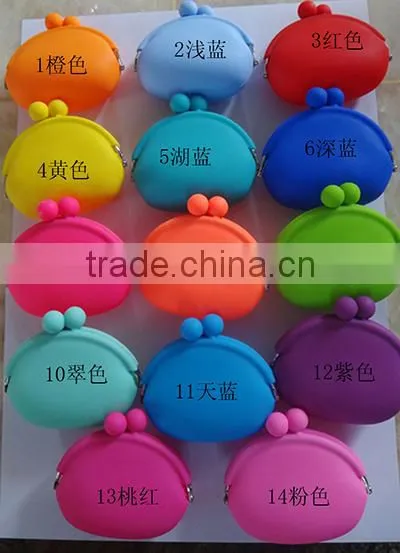 2014 cheap promotion heart and hand silicone bag