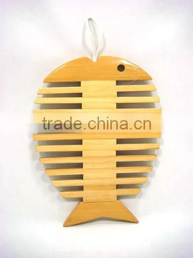 Fish-like Bamboo Pot Holder For One Dollar Item, Heat resistant For Kitchen Use