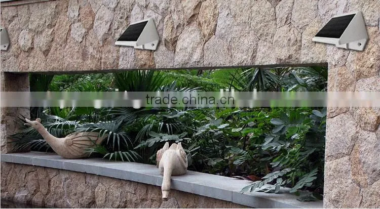 Solar Power Panel 4 LED Fence Gutter Light Outdoor Garden Wall Lobby Pathway Lamp Cold White