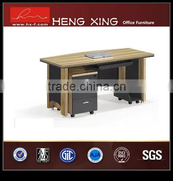 Top level design yellow color computer table