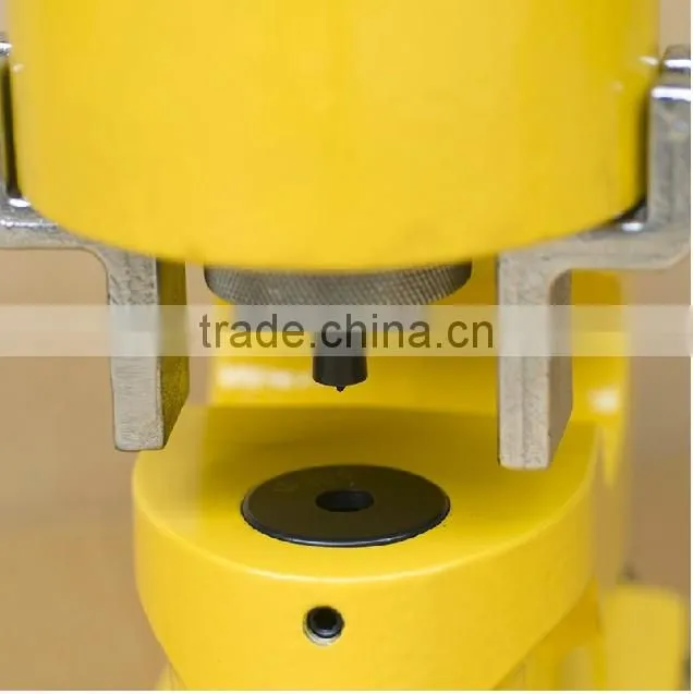 CH-70 Hydraulic Hole Puncher