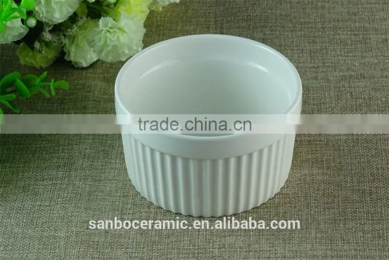 Wholesale white round porcelain ramekins ceramics Round Ramekin for Restaurant hotel oven microware safe