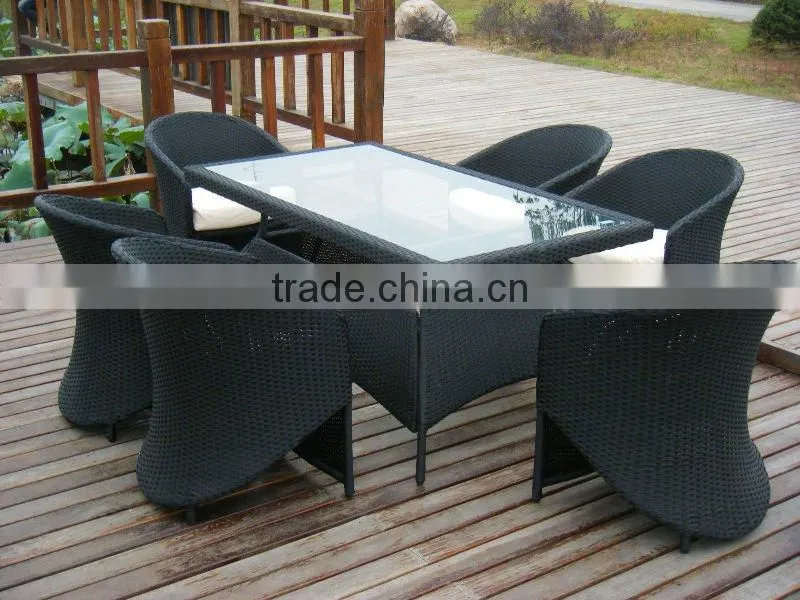 Wicker coffee table and chairs