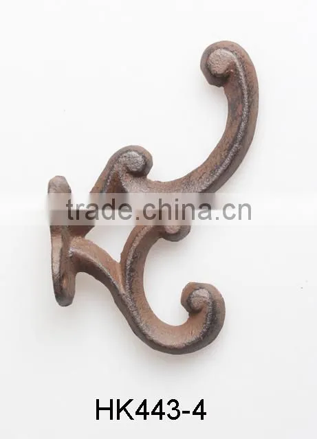 CAST IRON HORSESHOE DESIGN SWING WALL HOOKS