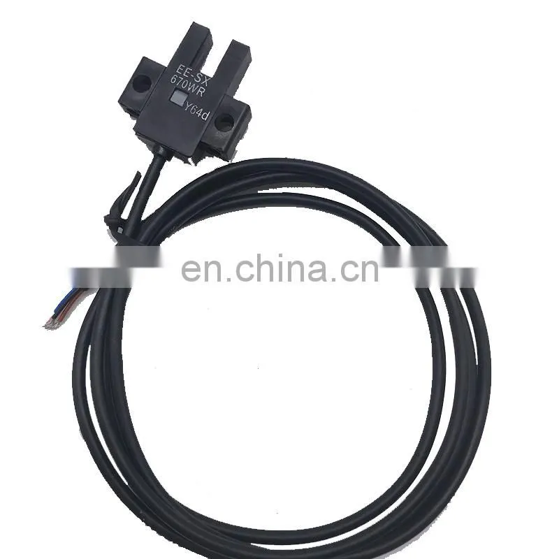 New Omron sensor sensor capacitivo omron EE-SX677 EESX677
