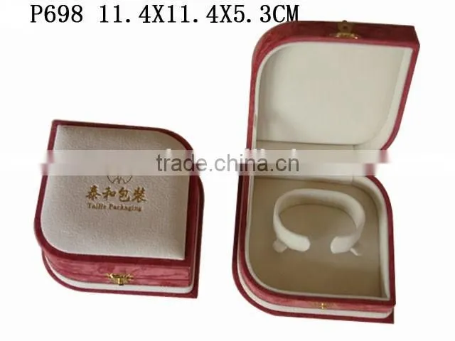 P698 Custom Leaf New Jewelry Packaging Velvet Jewelry Box for Bangle