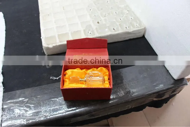The pagoda type crystal casket