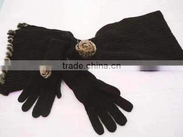 fashion acrylic knitted gloves scarf set with artificial fur