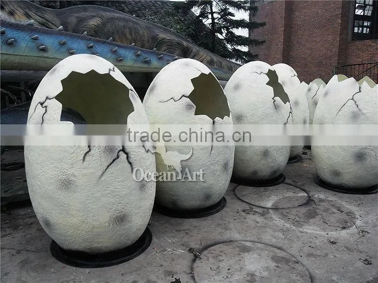 Amusement park growing dinosaur egg