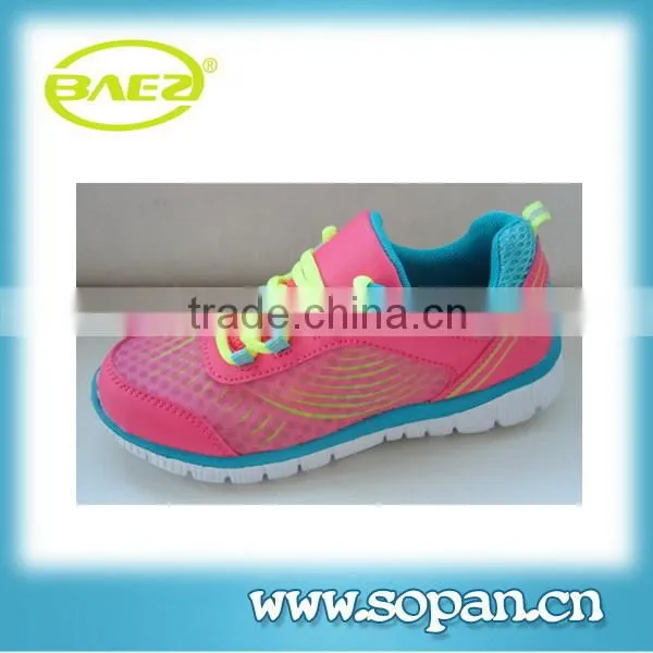 new design kids athletic shoes with camouflage outsole