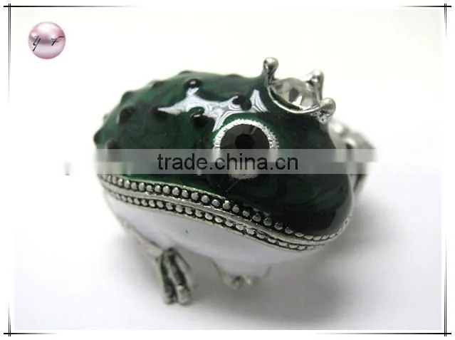 Crystal deco prince a frog stretch ring