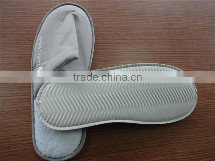 Hot sale all kinds of customize wholesale hotel slippers from china