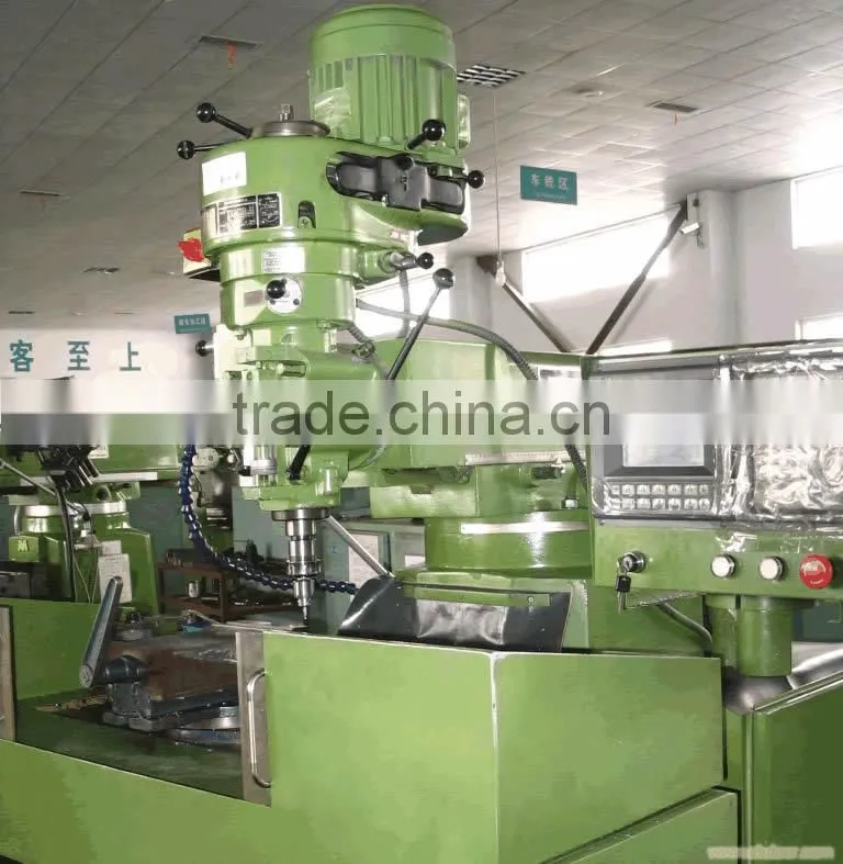 Universal Swivel Head milling machine