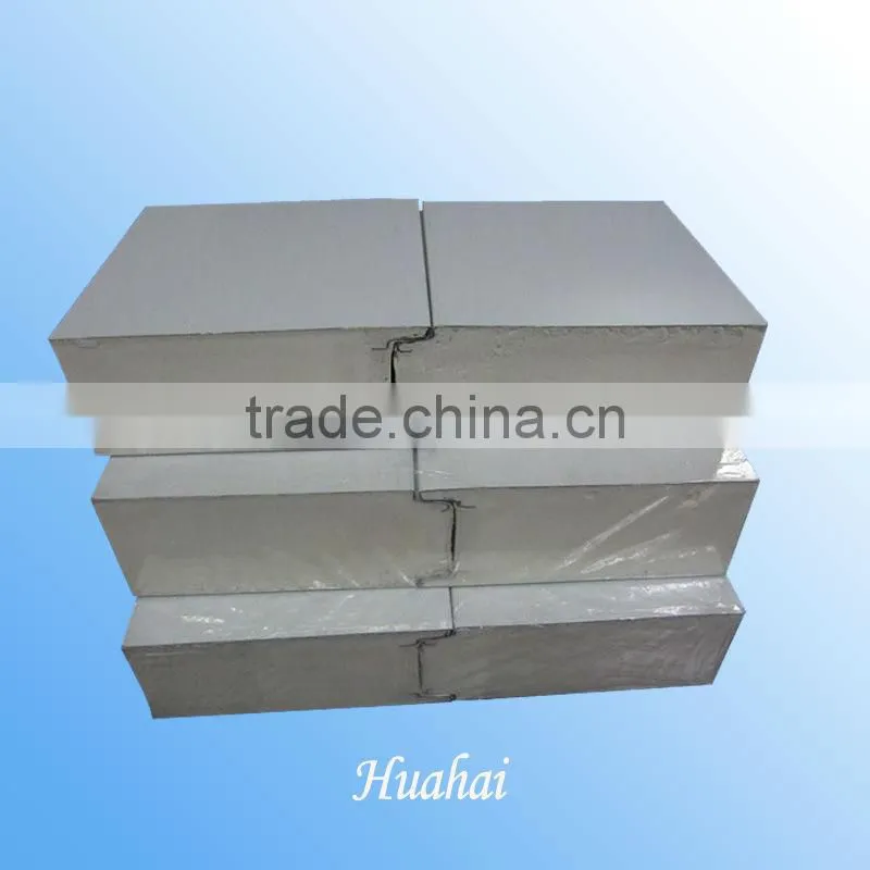 Polyurethane foam sandwich panel cold storage