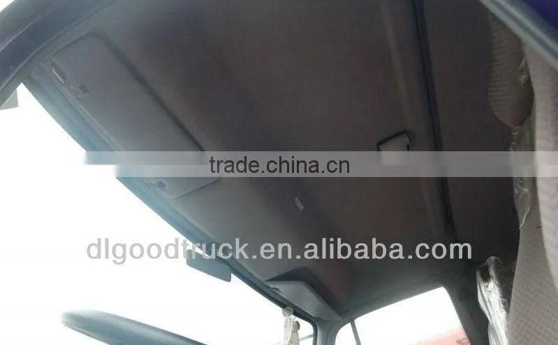Dongfeng 4x2 flat bed wrecker with crane XCMG