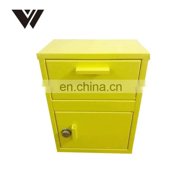 WELDON large front and rear access smart parcel box