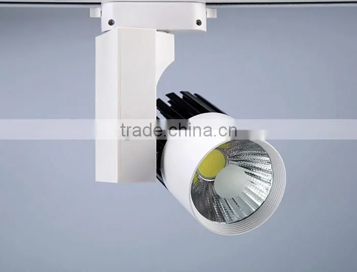 Guzhen Factory 3 Years Warranty Cree Chips CRI>90 2 Phase 3 Wires Track Light 30W LED