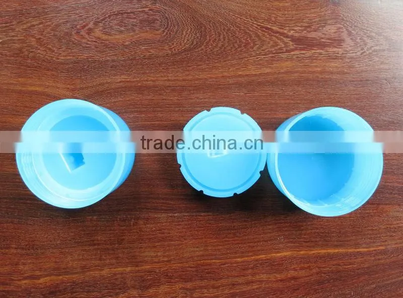 Plastic Lid with controllable opening size / plastic caps