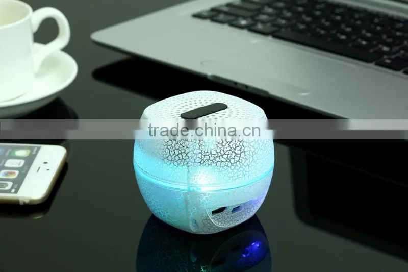 New product crack wireless mini bluetooth speaker with led light