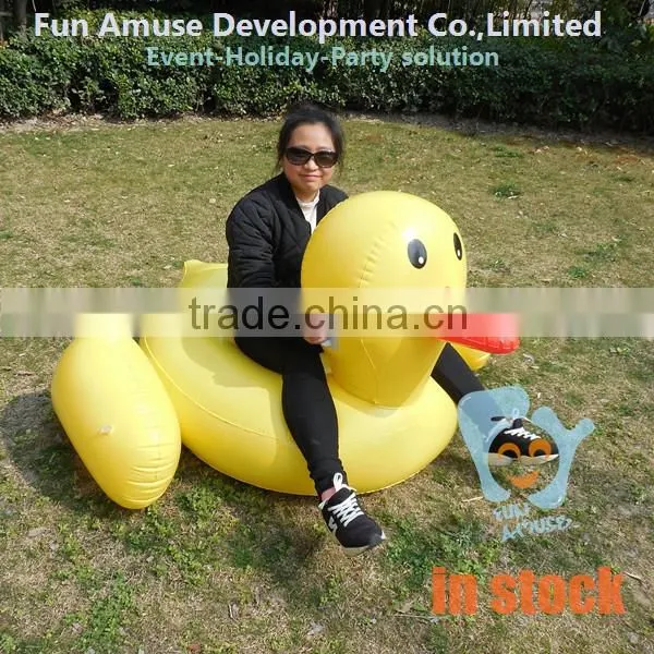 MOQ 50pcs PVC giant duck pool float inflatable donut for fun