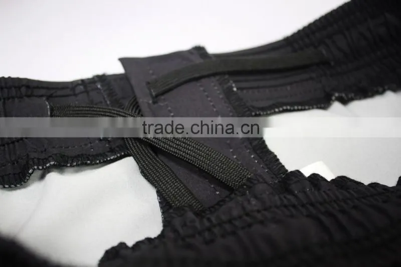2016 NEW STYLE BLACK MMA SHORTS WITH LOGO ON THE BOTTON OF LEG OPENING