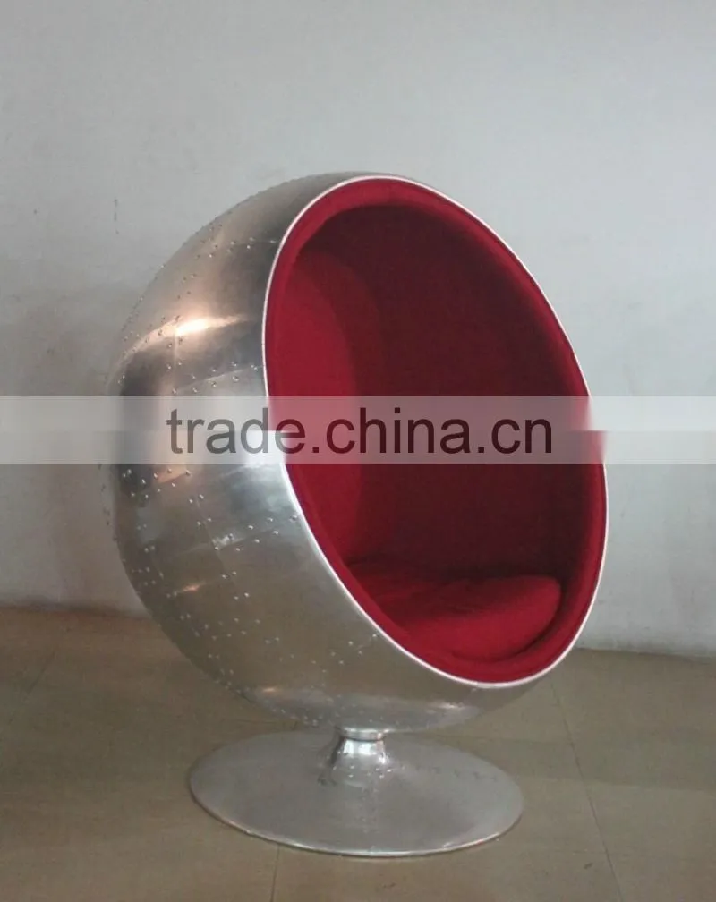 replica relaxing fiberglass material fabric/PU Eero Aarnio chair ,high density foam Eero chair with Aluminum alloy epidermis