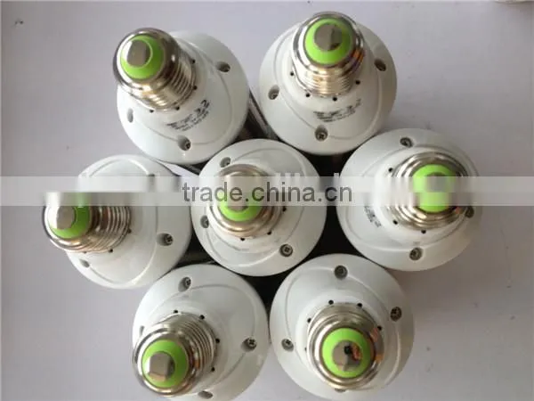 E27 5050 7.5W Led Corn Lamp with 700LM