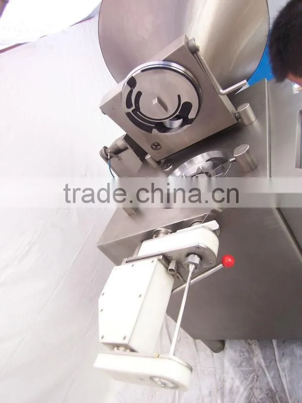 automatic vacuum sausage stuffer with clipper