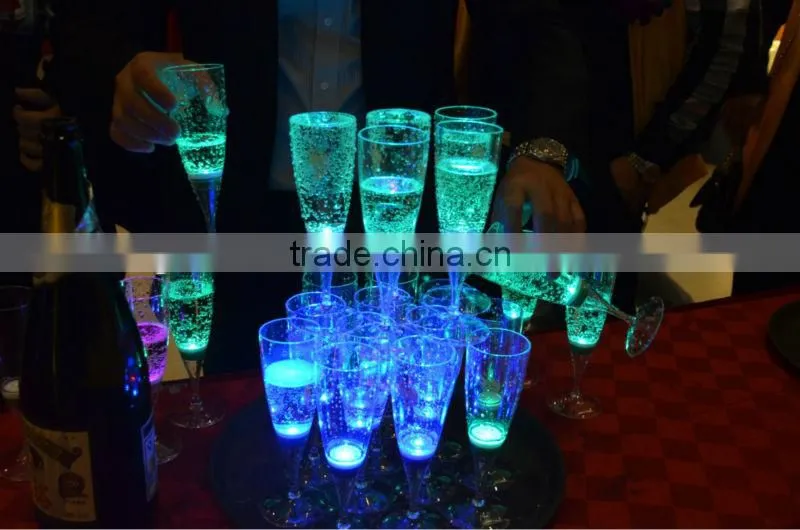China Manufactuer clear champagne glass