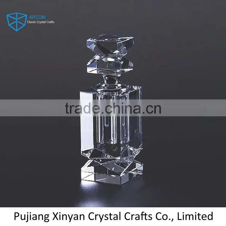 New products special design hanging crystal car perfume bottle in many style