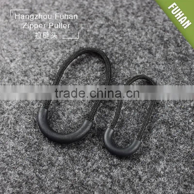 Popular Brand Name Design Plastic Zipper Pullers for Clothing