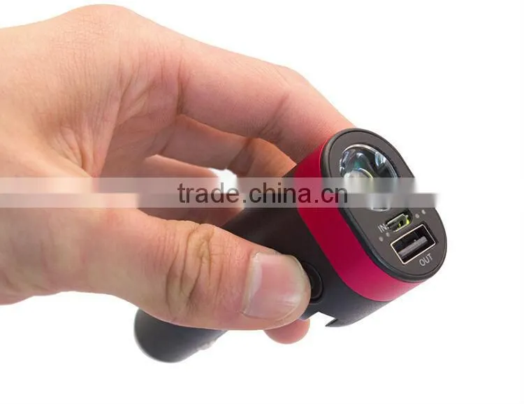2016 Portable multi-functional safety hammer car charger torchlight car charger