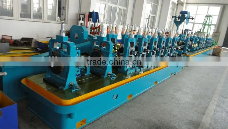 High precision pipe mill