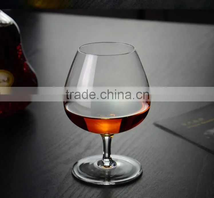 Wholesale clear fancy giant glassware manufacturer short bottomwine glass drinking glass for party