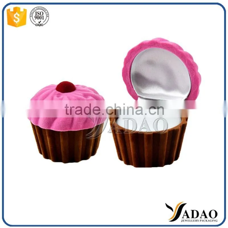 Cake shape flocking velvet jewelry boxes packaging