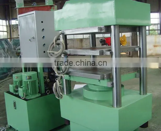 Rubber vulcanizing machine