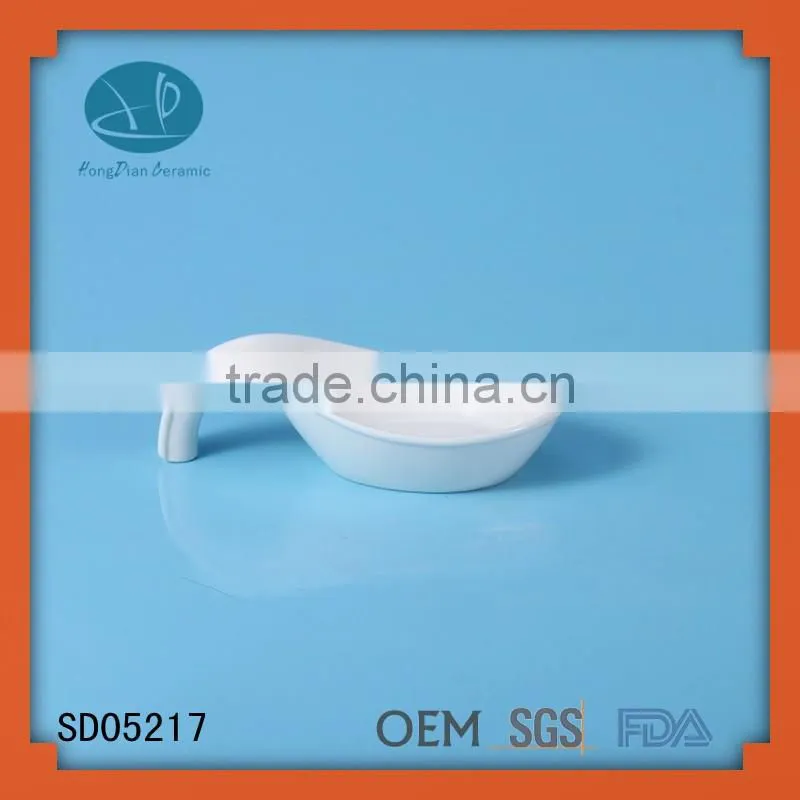 Professional manufacturer unique design big ceramic custom spoon ,white ceramic dessert spoon,serving spoon,Spoons Flatware